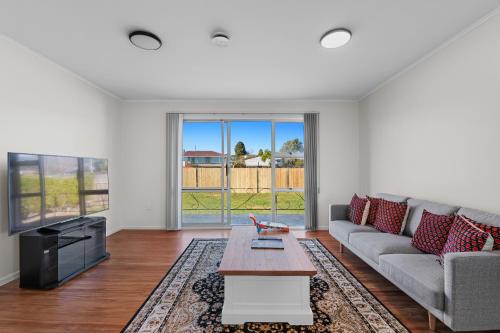 Owhata House | Ōwhata Retreat - Rotorua Holiday Home