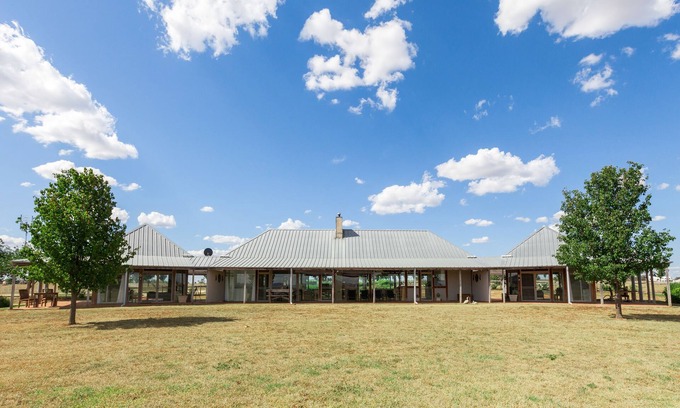 Gulgong Apartment | Owl Head Lodge