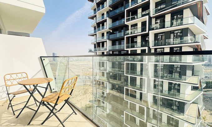 Jumeirah Village Circle Apartment | OYO 1289 Home Premium 1Bed Apartment At