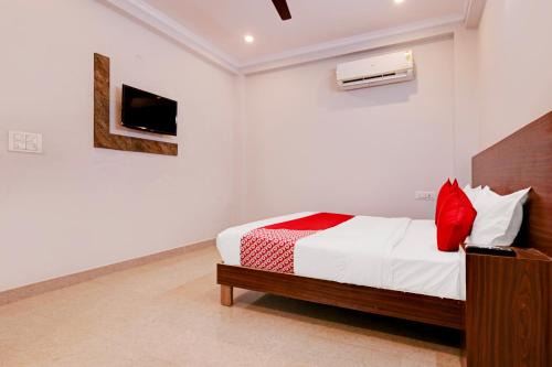Ghaziabad Hotel | OYO Flagship Hotel Grand Atharv