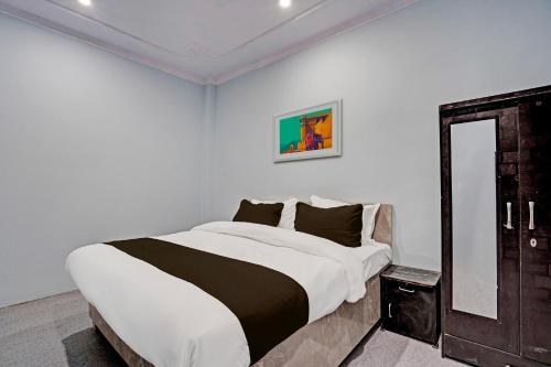 Ghaziabad Hotel | OYO Hotel Grand Atharv