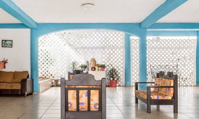 Alfredo V. Bonfil Hotel | OYO Hotel Jaguar