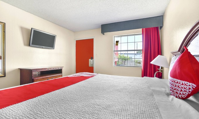 Lackland Terrace Hotel | OYO Hotel San Antonio Lackland near Seaworld