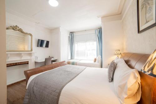 Summertown Hotel | OYO Lonsdale Guest House