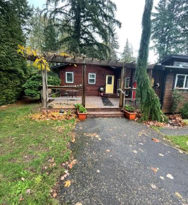 Black Creek Bed & Breakfast | Oyster River Guest Room