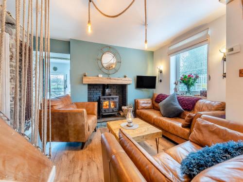Llangwm House | Oystercatcher Cottage