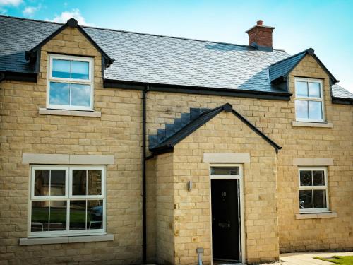 Embleton House | Oystercatcher
