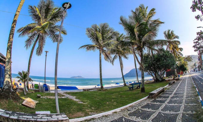 Tombo Apartment | Pé na areia do Guarujá - Praia do Tombo (F)