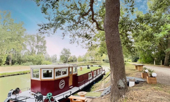 Avignonet-Lauragais Boat Rental | Péniche Dondon - Gîte cocooning sur Canal du midi