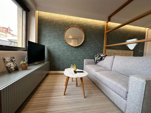 Maria Auxiliadora Apartment | P Sanz 1, 303 by YBH