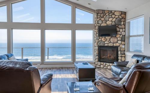 Lincoln City House | Pacific Breeze