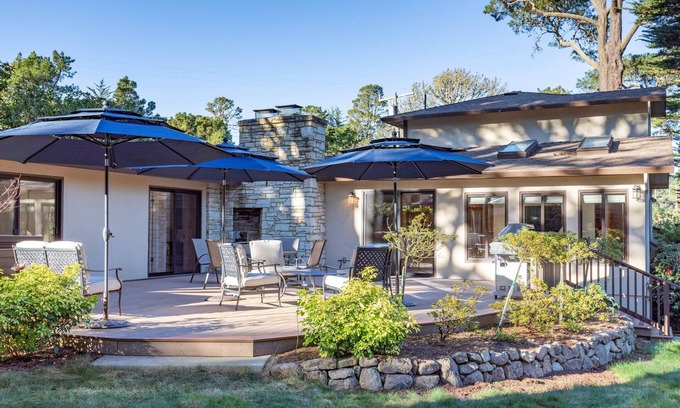 High Meadows House | Pacific Retreat: Beautiful 3 Bedroom 2 Bonus Rooms/Generator/Hot Tub