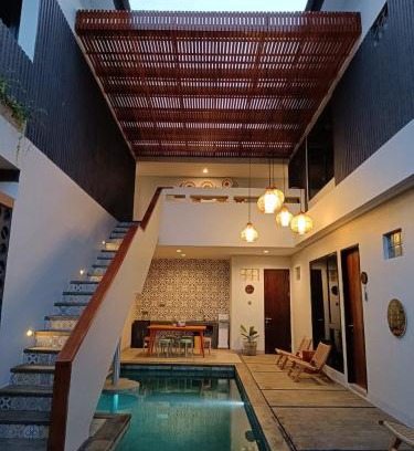 Ketewel Hotel | Padinis Villa & Coffee