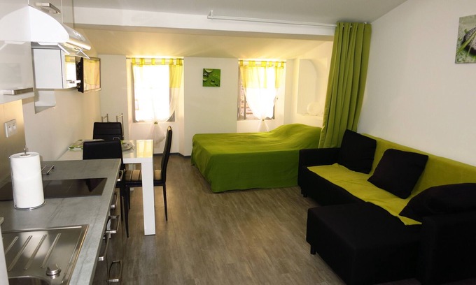 Collioure Apartment | Painters' quarter, studio classified "Gîte de France", heart historic center
