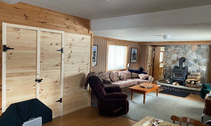 Houghton County Cottage | Palace at Donken Heights!