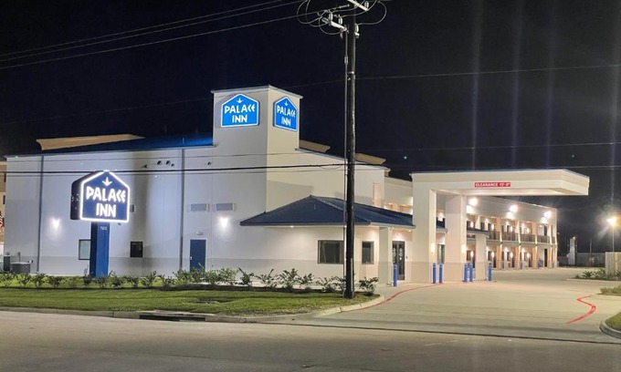 Baytown Hotel | Palace Inn Blue - Garth Rd