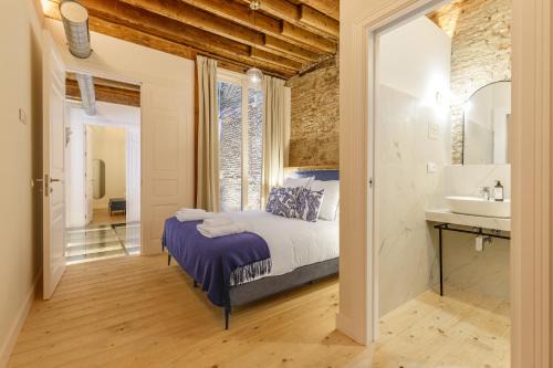 La Goleta Apartment | Palacio Vegafuente by Caleta Homes
