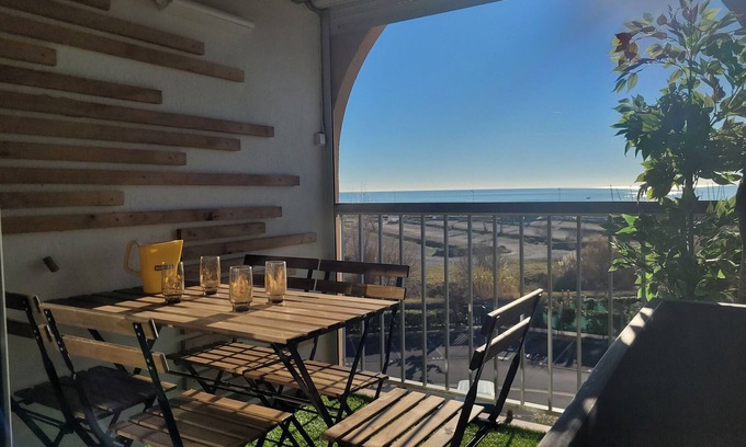 Carnon-Plage Apartment | Palavas, Charming F2, A/C, Parking, Wi-Fi, Near Beach