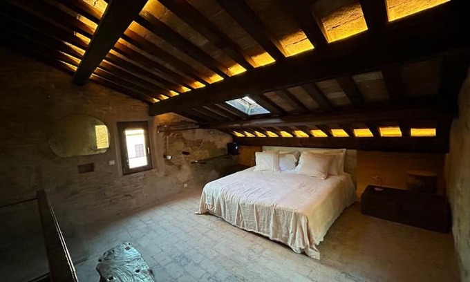 Ferrara Historic Centre Apartment | PALAZZO SABBIONI Romantic apartment with kitchen park view