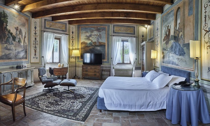 Montegridolfo Hotel | Palazzo Viviani Castello di Montegridolfo