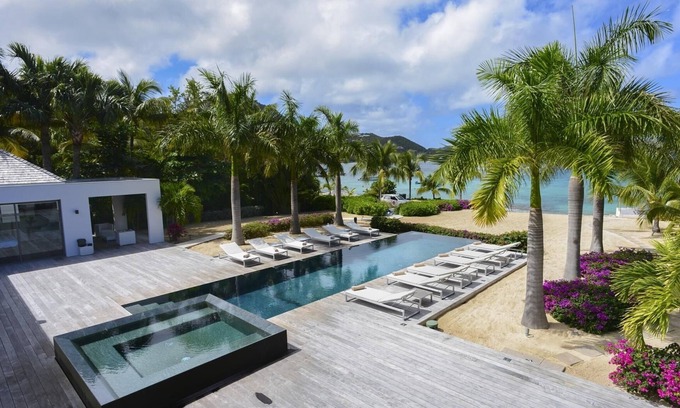 Barriere des Quatres Vents Villa | Palm Beach (3/5 Rooms)