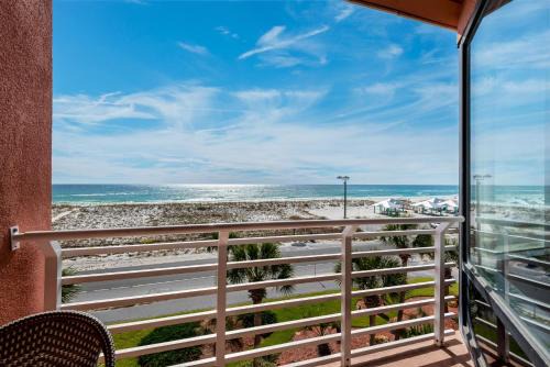 Pensacola Beach Apartment | Palm Beach Club 3-235