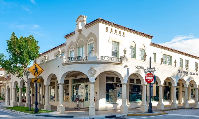 Palm Beach Hotel | Palm Beach Historic Inn - Boutique Hotel 1
