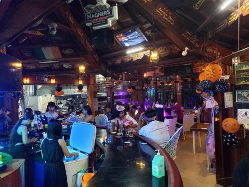 Subic Hotel | PALM TREE RESORT AND RESTAURANT