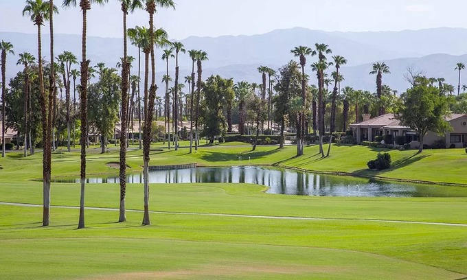 Palm Desert Condo | Palm Valley Country Club Golf Resort View Condo