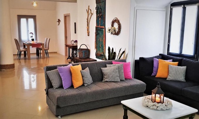 Monolithos Villa | Palmarea Villas Santorini