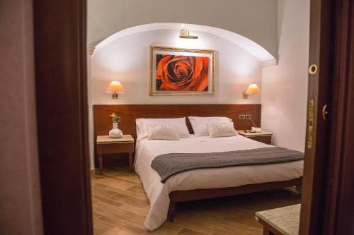 Gizzeria Hotel | Palmed Hotel
