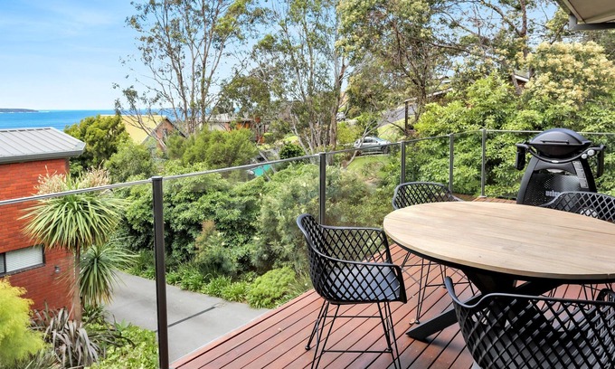 Pambula Beach Cabin | Pambula Bush to Beach