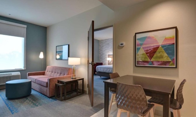 Upper Grand Lagoon Hotel | Panama City Beach Paradise! 2 Pet-Friendly Units! Onsite Pool, Kitchen, Parking!