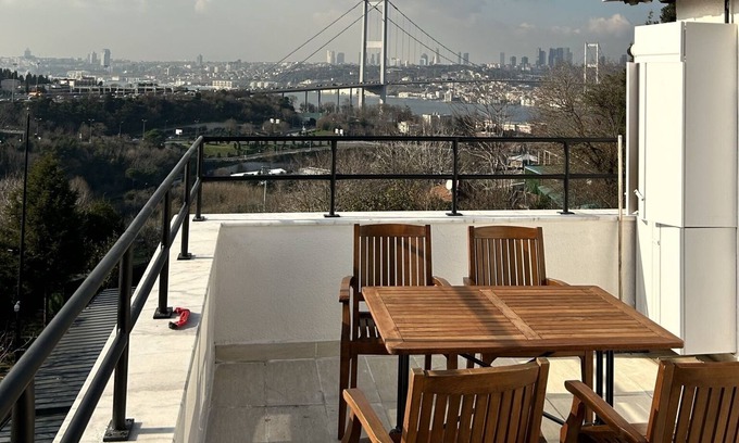 Beylerbeyi Apartment | Panaromic Bosphorus View from Beylerbeyi 2+1 100m^2