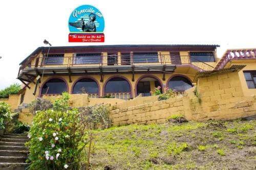 Panecillo House | Panecillo inn