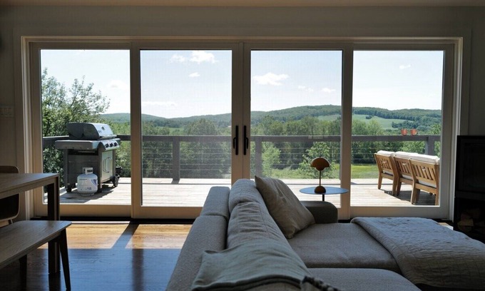 Pine Plains House | Panoramic Mountain Views on 23 Private Acres – The Gallatin Hill House