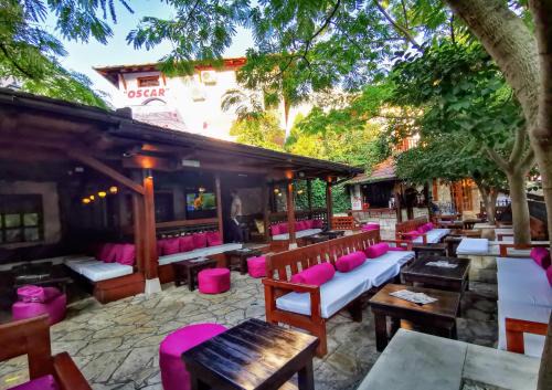 Mostar Old Town House | Pansion Oscar Summer Garden