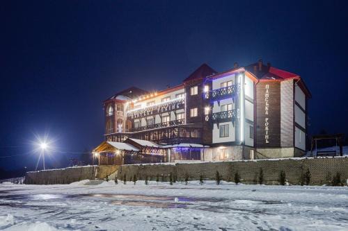 Mokhnate Hotel | Panska Rovin Hotel