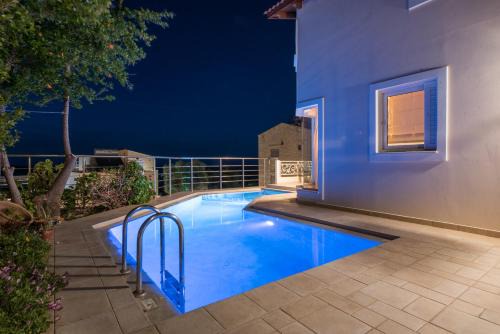 Kato Stalos Villa | Pantanassa Villas
