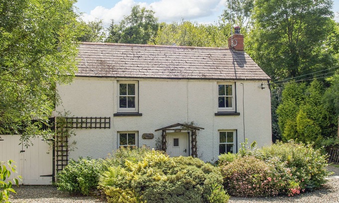 Cardigan Cottage | PANTEG, CARDIGAN, pet friendly, character holiday cottage in Cardigan