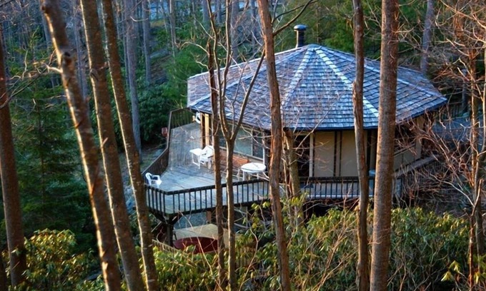 Boone Cabin | Paradise Cove - beautiful cozy cottage in the woods