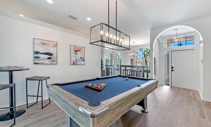 Central Naples House | Paradise Escape Luxury Pool w/Game Room Close to All! Minutes to Beach n