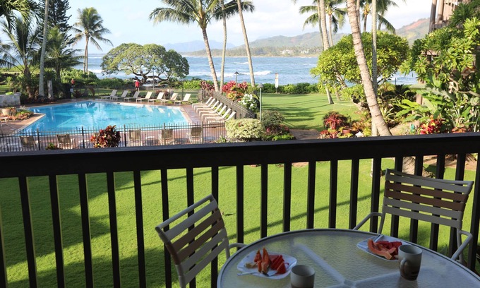 Wailua Condo | Paradise found-Ocean Front 2 Bdr-Bath-Lanais—Primary bedroom faces ocean FULL AC