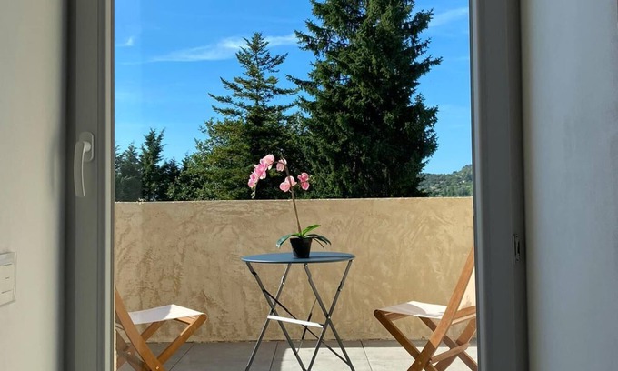 Montjustin Apartment | Paradise Love In Provence - Loft Étoilé - Spa Privatif