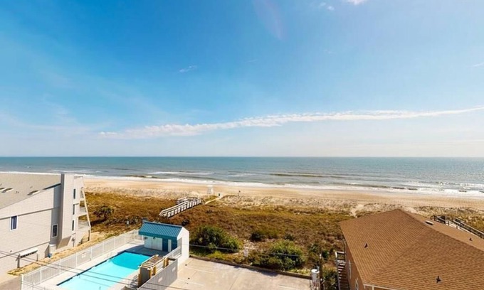 Carolina Beach Condo | Paradise Towers 503 - Oceanfront Complex with full size Swimming Pool