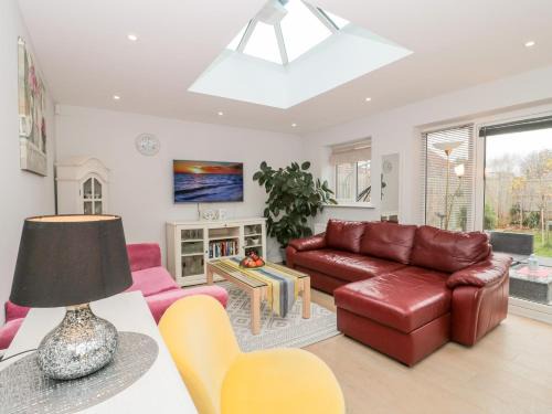 Highcliffe-on-Sea House | Paradise Villa
