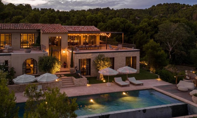 Paradou House | Paradou – An exceptional property – Sleeps 12