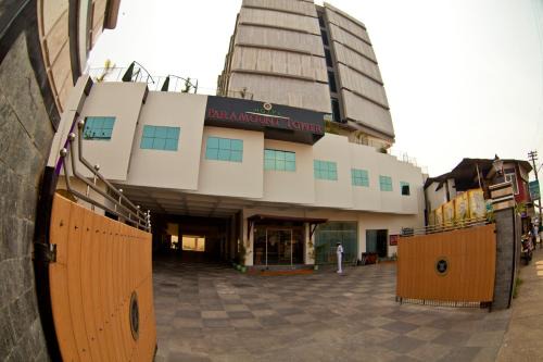 Kozhikode Hotel | Paramount Tower