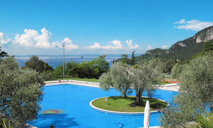 Corno House | Parco del Garda by Interhome