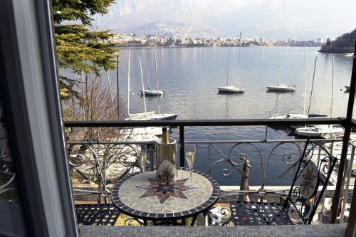 Valmadrera Apartment | PARE BAY - Como Lake Holiday Apartment - Amazing Lake View